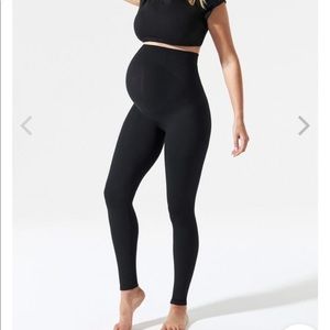 Like new Blanqi everyday maternity leggings